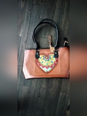 Artesanal Brown Shoulder Tote with Colorful Heart Embroidery